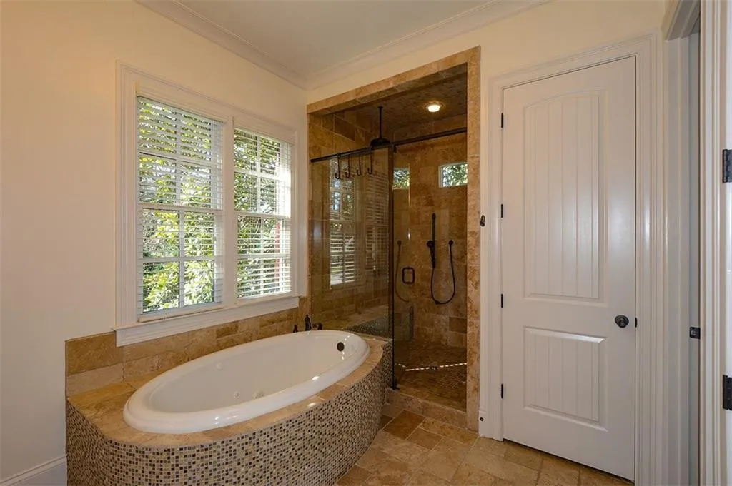6279 Cherry Tree Lane, Atlanta, Georgia 30328, 5 Bedrooms Bedrooms, ,5 BathroomsBathrooms,Residential,Sold,6279 Cherry Tree Lane,5800569