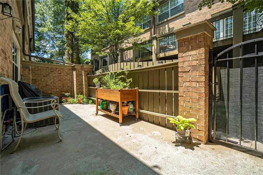 6980 Roswell Road Unit M3, Sandy Springs, Georgia 30328, 3 Bedrooms Bedrooms, ,2 BathroomsBathrooms,Residential,Sold,6980 Roswell Road Unit M3,7236810 6980 Roswell Road Unit M3, Sandy Springs, Georgia 30328, 3 Bedrooms Bedrooms, ,2 BathroomsBathrooms,Residential,Sold,6980 Roswell Road Unit M3,7236810