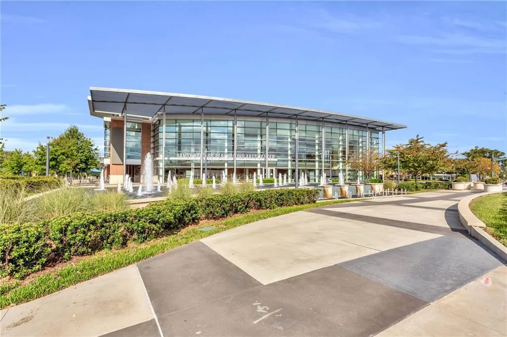 6087 Boylston Drive, Atlanta, Georgia 30328, 3 Bedrooms Bedrooms, ,3 BathroomsBathrooms,Residential,Sold,6087 Boylston Drive,7127289