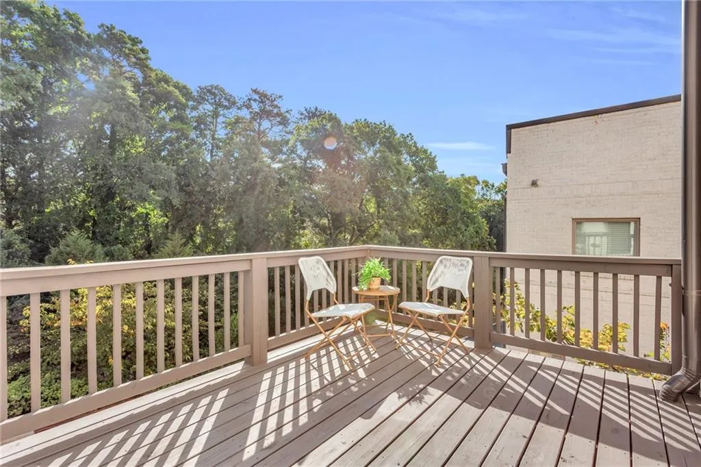 6087 Boylston Drive, Atlanta, Georgia 30328, 3 Bedrooms Bedrooms, ,3 BathroomsBathrooms,Residential,Sold,6087 Boylston Drive,7127289