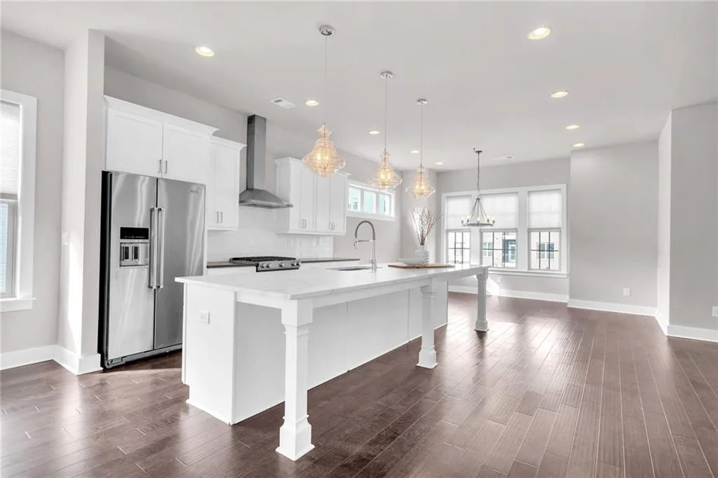 6087 Boylston Drive, Atlanta, Georgia 30328, 3 Bedrooms Bedrooms, ,3 BathroomsBathrooms,Residential,Sold,6087 Boylston Drive,7127289