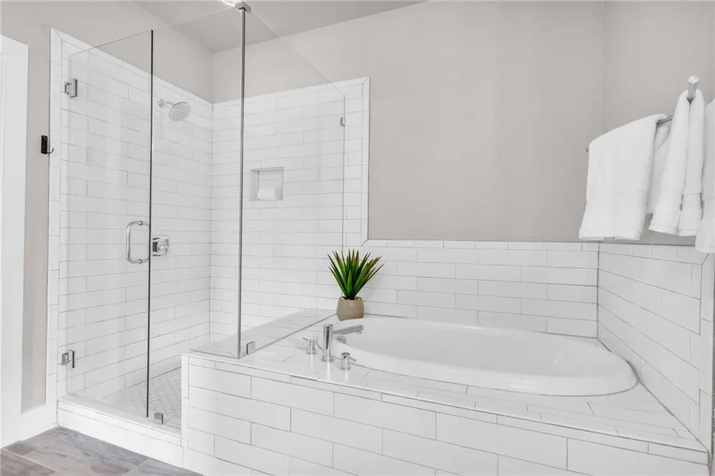 6087 Boylston Drive, Atlanta, Georgia 30328, 3 Bedrooms Bedrooms, ,3 BathroomsBathrooms,Residential,Sold,6087 Boylston Drive,7127289