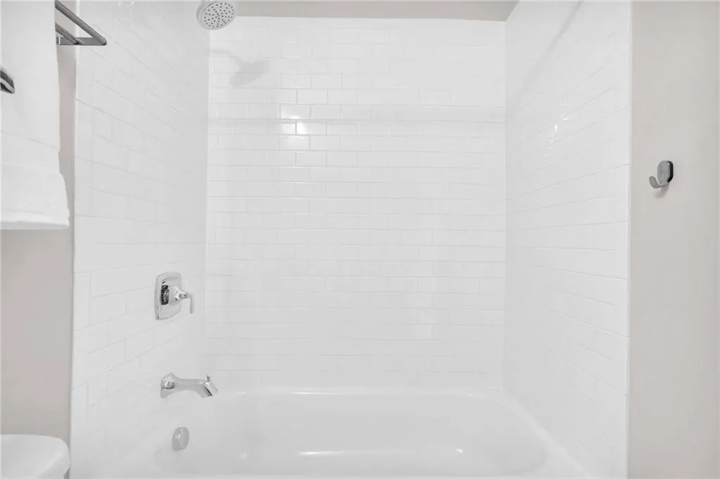 6087 Boylston Drive, Atlanta, Georgia 30328, 3 Bedrooms Bedrooms, ,3 BathroomsBathrooms,Residential,Sold,6087 Boylston Drive,7127289