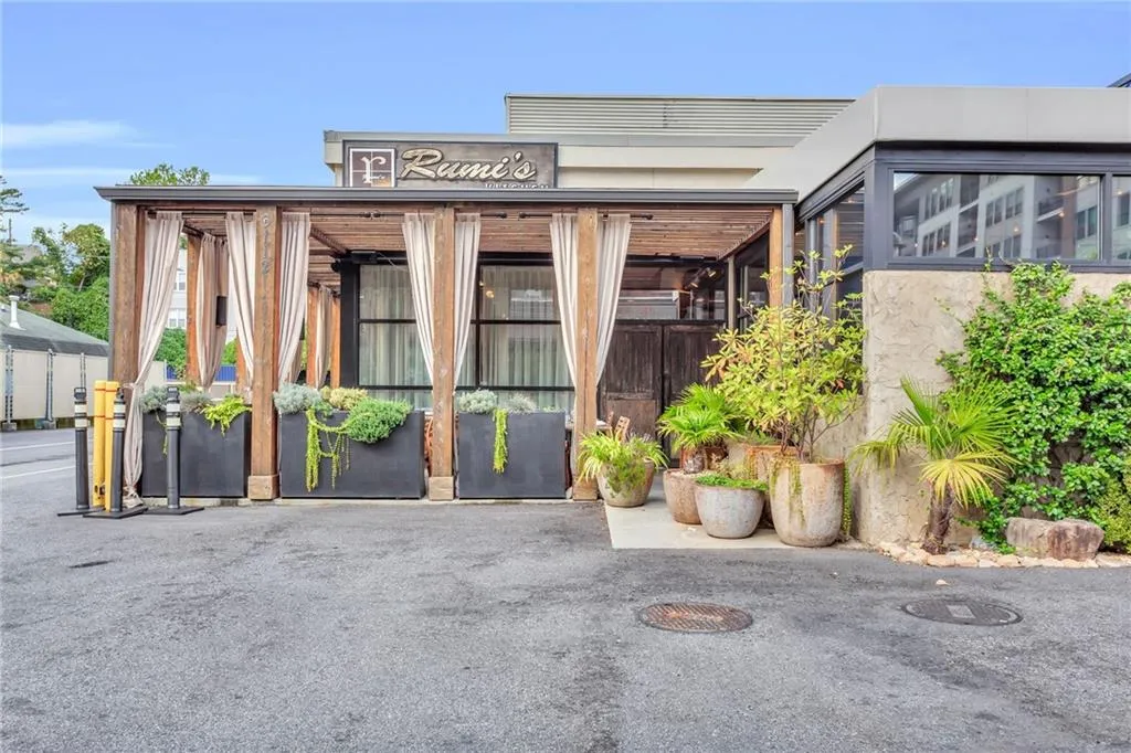 6087 Boylston Drive, Atlanta, Georgia 30328, 3 Bedrooms Bedrooms, ,3 BathroomsBathrooms,Residential,Sold,6087 Boylston Drive,7127289