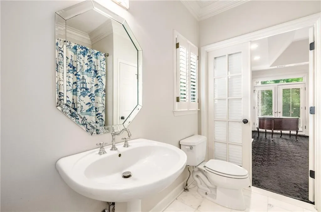 1285 Wesley Place Nw, Atlanta, Georgia 30327, 5 Bedrooms Bedrooms, ,7 BathroomsBathrooms,Residential,For Sale,1285 Wesley Place Nw,7571244