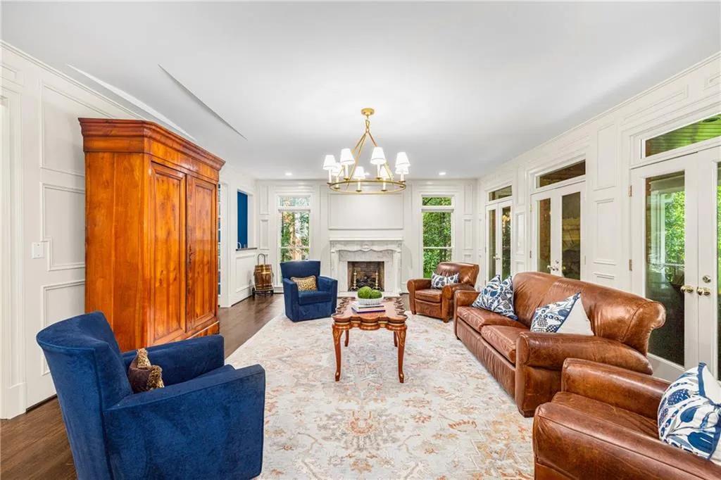 1285 Wesley Place Nw, Atlanta, Georgia 30327, 5 Bedrooms Bedrooms, ,7 BathroomsBathrooms,Residential,For Sale,1285 Wesley Place Nw,7571244