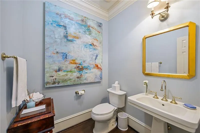 Powder room