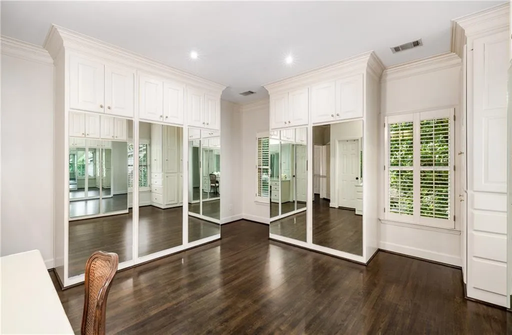 1285 Wesley Place Nw, Atlanta, Georgia 30327, 5 Bedrooms Bedrooms, ,7 BathroomsBathrooms,Residential,For Sale,1285 Wesley Place Nw,7571244