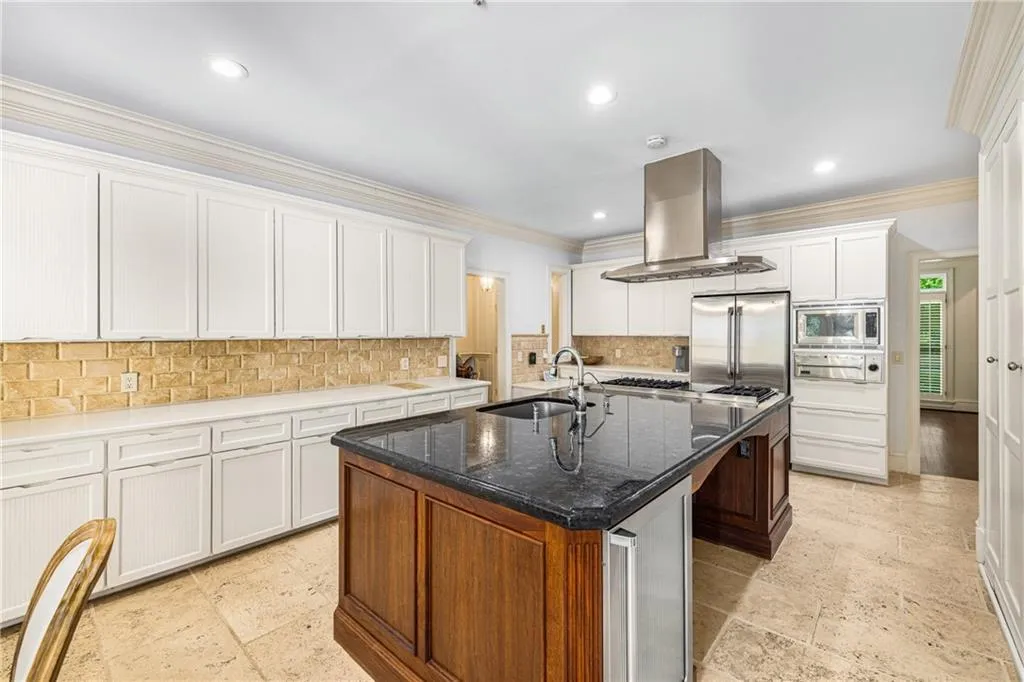 1285 Wesley Place Nw, Atlanta, Georgia 30327, 5 Bedrooms Bedrooms, ,7 BathroomsBathrooms,Residential,For Sale,1285 Wesley Place Nw,7571244