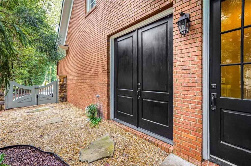 1285 Wesley Place Nw, Atlanta, Georgia 30327, 5 Bedrooms Bedrooms, ,7 BathroomsBathrooms,Residential,For Sale,1285 Wesley Place Nw,7571244