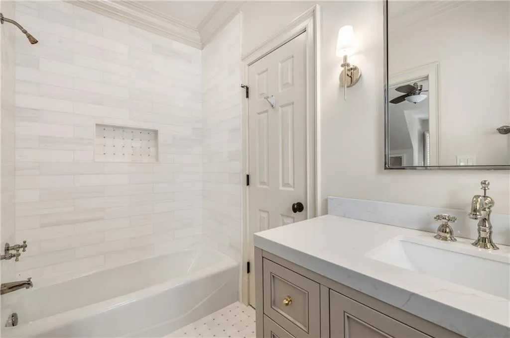 1285 Wesley Place Nw, Atlanta, Georgia 30327, 5 Bedrooms Bedrooms, ,7 BathroomsBathrooms,Residential,For Sale,1285 Wesley Place Nw,7571244