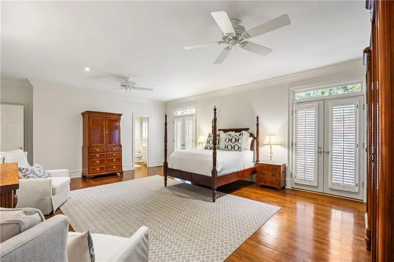 Guest bedroom