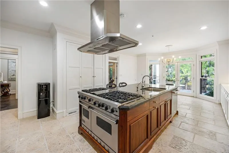1285 Wesley Place Nw, Atlanta, Georgia 30327, 5 Bedrooms Bedrooms, ,7 BathroomsBathrooms,Residential,For Sale,1285 Wesley Place Nw,7571244