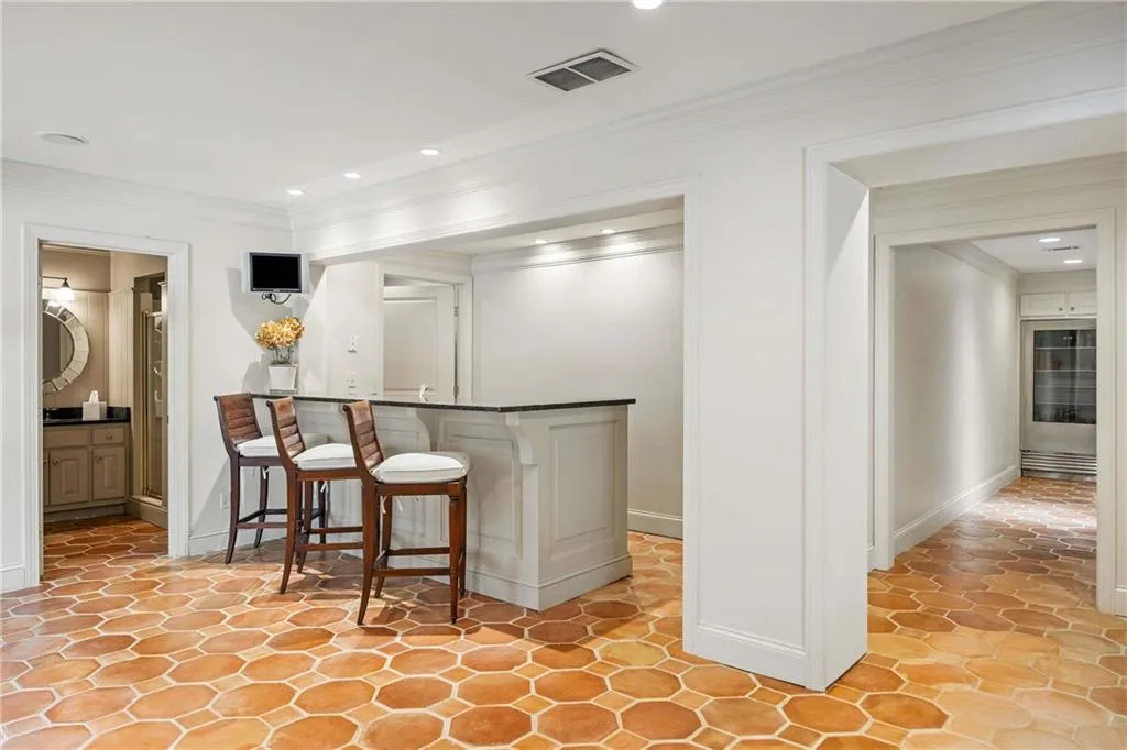 1285 Wesley Place Nw, Atlanta, Georgia 30327, 5 Bedrooms Bedrooms, ,7 BathroomsBathrooms,Residential,For Sale,1285 Wesley Place Nw,7571244