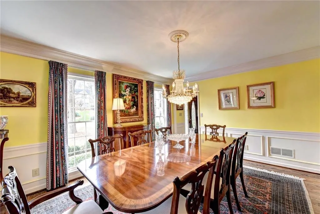 330 Burnt Oak Court, Sandy Springs, Georgia 30328, 4 Bedrooms Bedrooms, ,3 BathroomsBathrooms,Residential,Sold,330 Burnt Oak Court,5965472