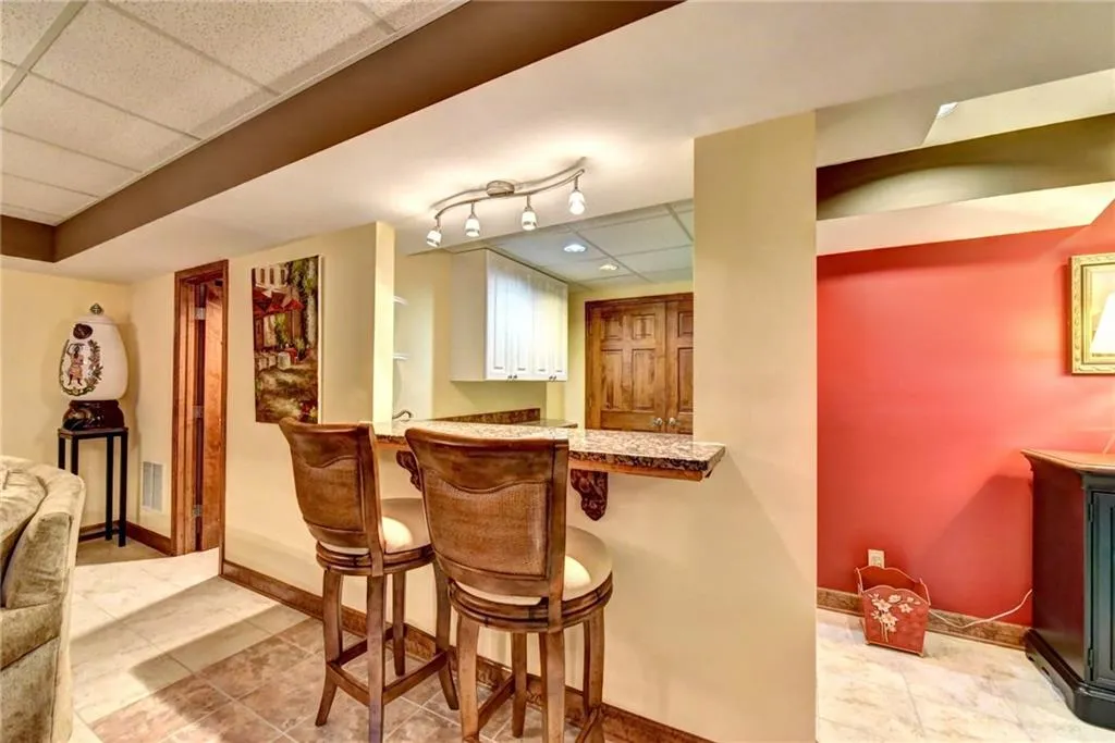330 Burnt Oak Court, Sandy Springs, Georgia 30328, 4 Bedrooms Bedrooms, ,3 BathroomsBathrooms,Residential,Sold,330 Burnt Oak Court,5965472