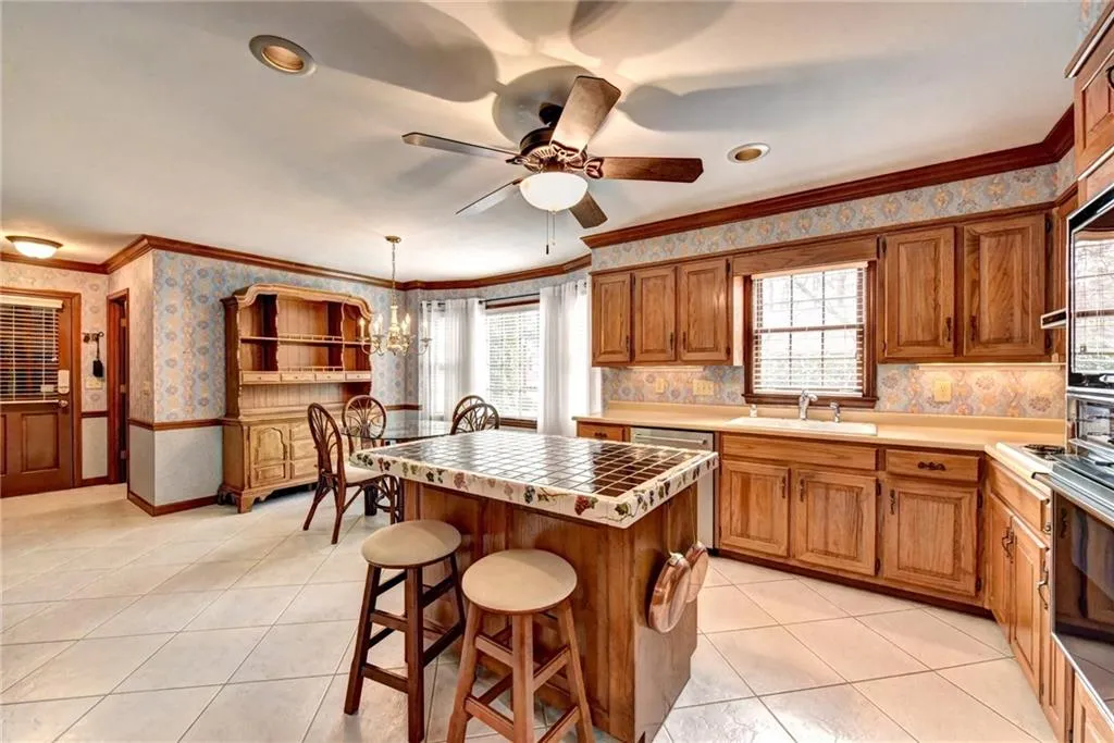 330 Burnt Oak Court, Sandy Springs, Georgia 30328, 4 Bedrooms Bedrooms, ,3 BathroomsBathrooms,Residential,Sold,330 Burnt Oak Court,5965472