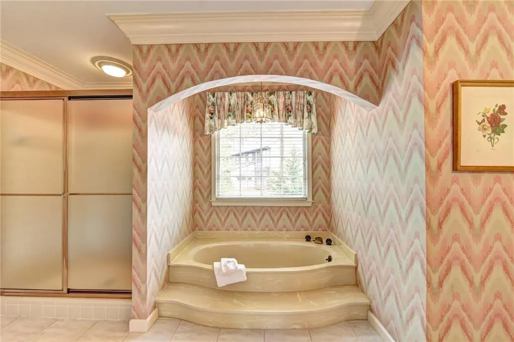 330 Burnt Oak Court, Sandy Springs, Georgia 30328, 4 Bedrooms Bedrooms, ,3 BathroomsBathrooms,Residential,Sold,330 Burnt Oak Court,5965472