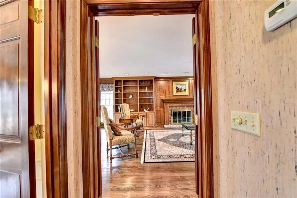 330 Burnt Oak Court, Sandy Springs, Georgia 30328, 4 Bedrooms Bedrooms, ,3 BathroomsBathrooms,Residential,Sold,330 Burnt Oak Court,5965472