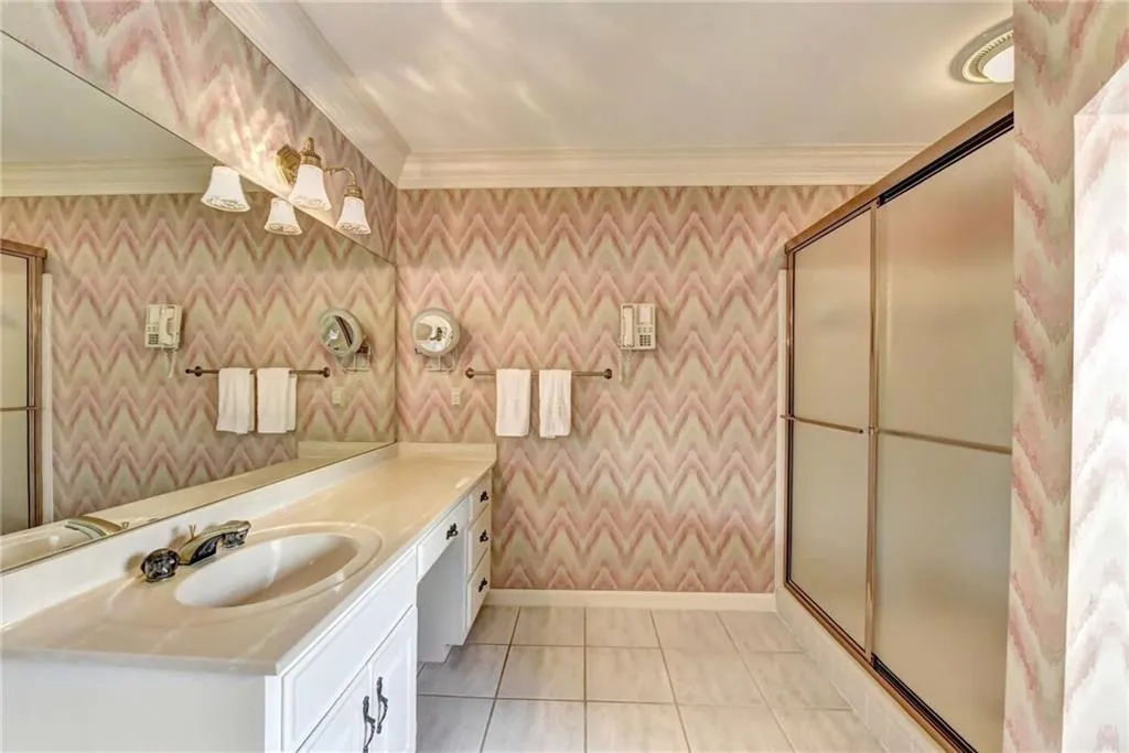 330 Burnt Oak Court, Sandy Springs, Georgia 30328, 4 Bedrooms Bedrooms, ,3 BathroomsBathrooms,Residential,Sold,330 Burnt Oak Court,5965472