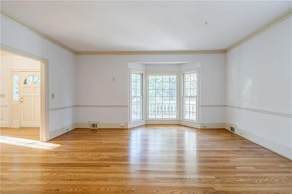 55 Chevaux Court Nw, Atlanta, Georgia 30342, 4 Bedrooms Bedrooms, ,3 BathroomsBathrooms,Residential,Sold,55 Chevaux Court Nw,7019600