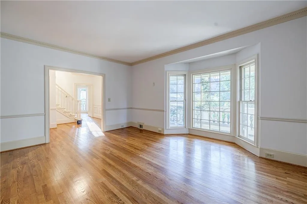 55 Chevaux Court Nw, Atlanta, Georgia 30342, 4 Bedrooms Bedrooms, ,3 BathroomsBathrooms,Residential,Sold,55 Chevaux Court Nw,7019600