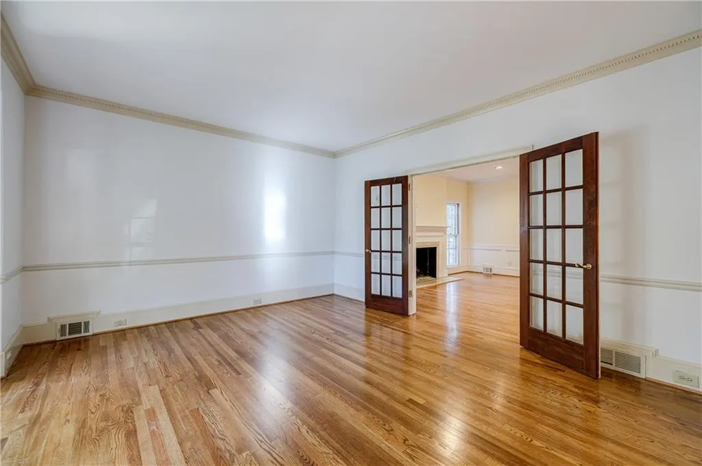 55 Chevaux Court Nw, Atlanta, Georgia 30342, 4 Bedrooms Bedrooms, ,3 BathroomsBathrooms,Residential,Sold,55 Chevaux Court Nw,7019600