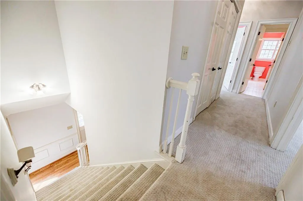 55 Chevaux Court Nw, Atlanta, Georgia 30342, 4 Bedrooms Bedrooms, ,3 BathroomsBathrooms,Residential,Sold,55 Chevaux Court Nw,7019600
