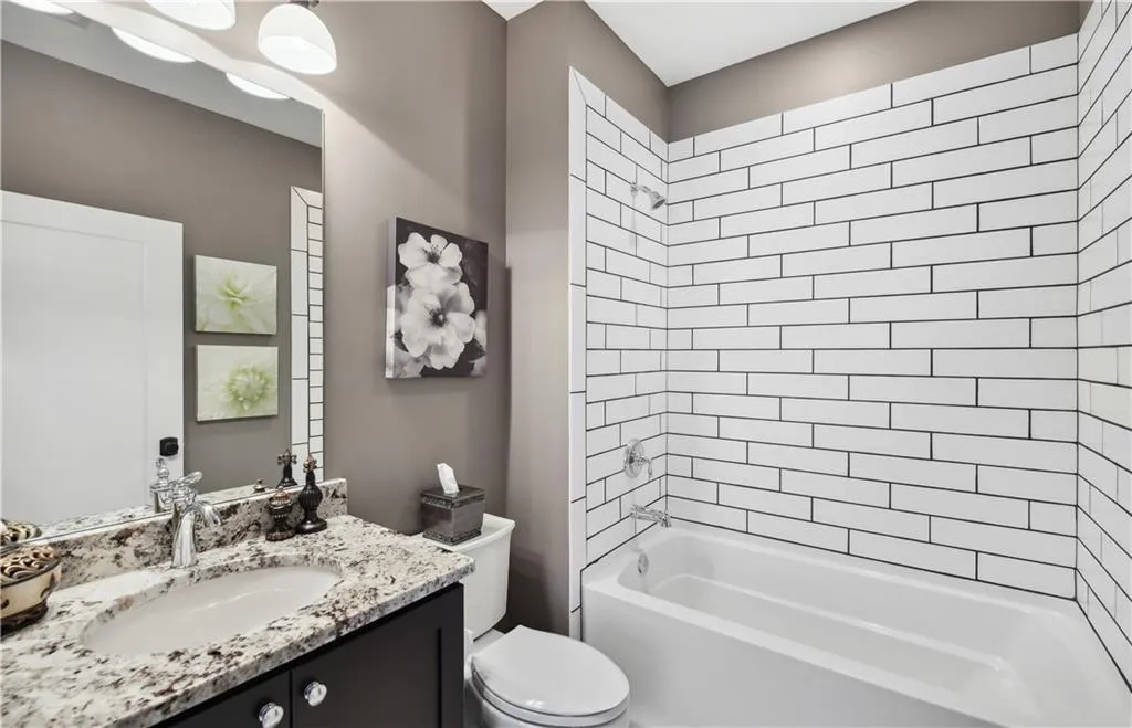 100 Ridgely Court, Atlanta, Georgia 30342, 4 Bedrooms Bedrooms, ,4 BathroomsBathrooms,Residential,Sold,100 Ridgely Court,7040345