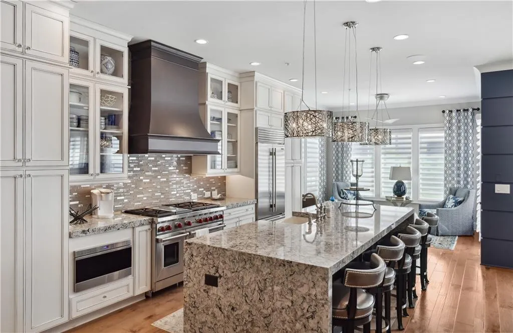 100 Ridgely Court, Atlanta, Georgia 30342, 4 Bedrooms Bedrooms, ,4 BathroomsBathrooms,Residential,Sold,100 Ridgely Court,7040345