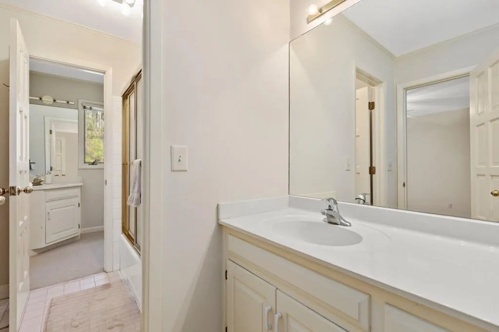 125 Jett Forest Court, Sandy Springs, Georgia 30327, 4 Bedrooms Bedrooms, ,4 BathroomsBathrooms,Residential,Sold,125 Jett Forest Court,6528973
