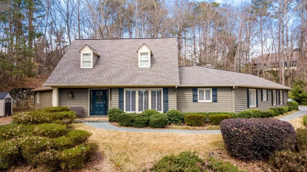 125 Jett Forest Court, Sandy Springs, Georgia 30327, 4 Bedrooms Bedrooms, ,4 BathroomsBathrooms,Residential,Sold,125 Jett Forest Court,6528973