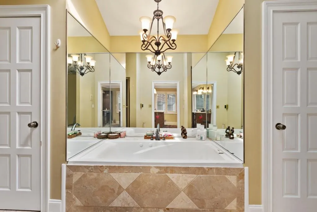 125 Jett Forest Court, Sandy Springs, Georgia 30327, 4 Bedrooms Bedrooms, ,4 BathroomsBathrooms,Residential,Sold,125 Jett Forest Court,6528973