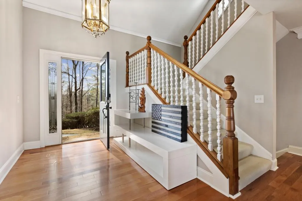 125 Jett Forest Court, Sandy Springs, Georgia 30327, 4 Bedrooms Bedrooms, ,4 BathroomsBathrooms,Residential,Sold,125 Jett Forest Court,6528973