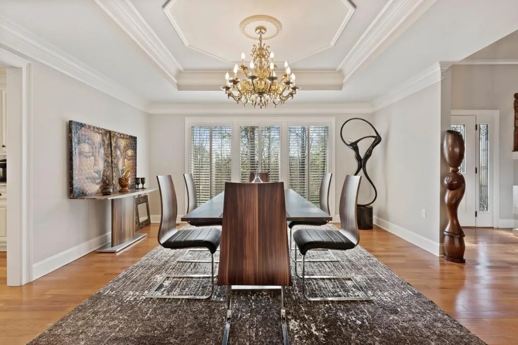 125 Jett Forest Court, Sandy Springs, Georgia 30327, 4 Bedrooms Bedrooms, ,4 BathroomsBathrooms,Residential,Sold,125 Jett Forest Court,6528973