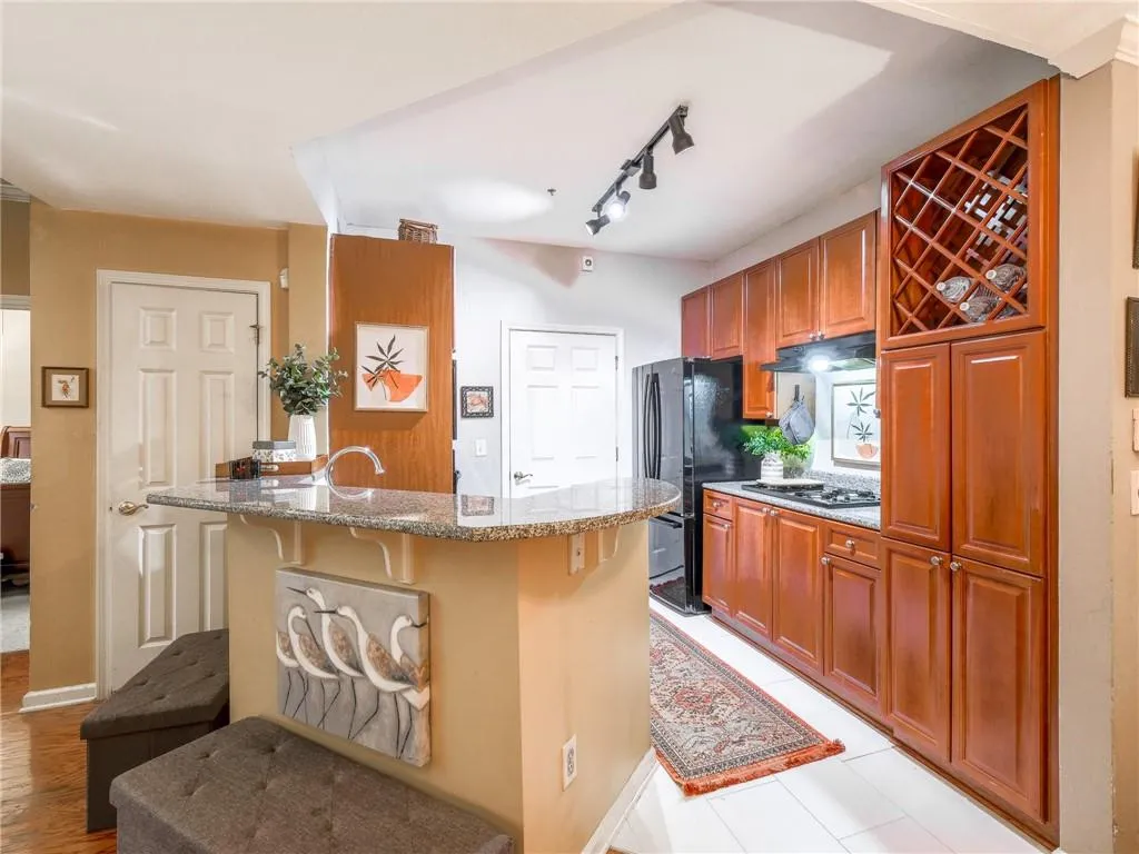 424 Lindbergh Drive Ne Unit 103, Atlanta, Georgia 30305, 2 Bedrooms Bedrooms, 0 ,2 BathroomsBathrooms,Residential,For Sale,424 Lindbergh Drive Ne Unit 103,7732111