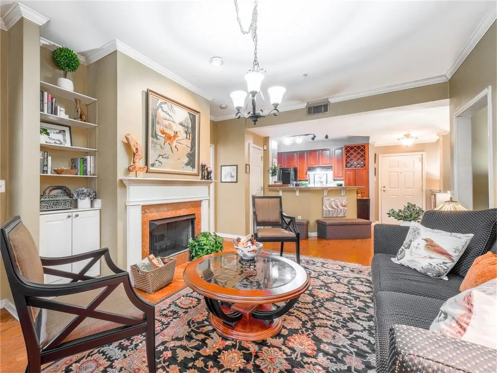 424 Lindbergh Drive Ne Unit 103, Atlanta, Georgia 30305, 2 Bedrooms Bedrooms, 0 ,2 BathroomsBathrooms,Residential,For Sale,424 Lindbergh Drive Ne Unit 103,7732111