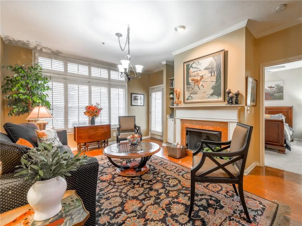424 Lindbergh Drive Ne Unit 103, Atlanta, Georgia 30305, 2 Bedrooms Bedrooms, 0 ,2 BathroomsBathrooms,Residential,For Sale,424 Lindbergh Drive Ne Unit 103,7732111