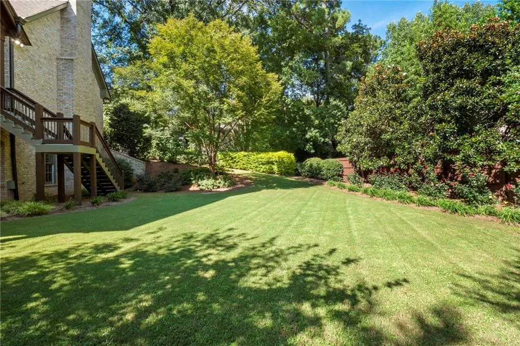 5035 Lake Forrest Drive Ne, Sandy Springs, Georgia 30342, 6 Bedrooms Bedrooms, ,6 BathroomsBathrooms,Residential,Sold,5035 Lake Forrest Drive Ne,6943571