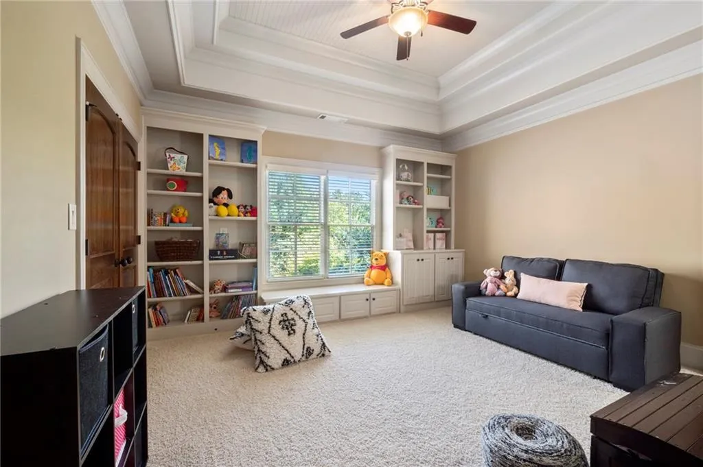 5035 Lake Forrest Drive Ne, Sandy Springs, Georgia 30342, 6 Bedrooms Bedrooms, ,6 BathroomsBathrooms,Residential,Sold,5035 Lake Forrest Drive Ne,6943571