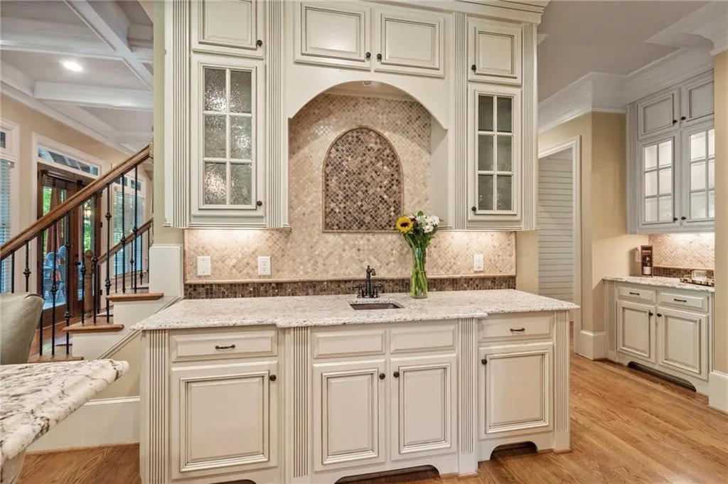5035 Lake Forrest Drive Ne, Sandy Springs, Georgia 30342, 6 Bedrooms Bedrooms, ,6 BathroomsBathrooms,Residential,Sold,5035 Lake Forrest Drive Ne,6943571