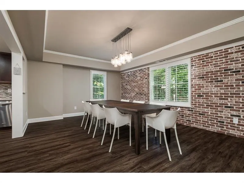 4615 Enclave At Peachtree Dunwoody, Atlanta, Georgia 30342, 6 Bedrooms Bedrooms, ,5 BathroomsBathrooms,Residential,Sold,4615 Enclave At Peachtree Dunwoody,6120758
