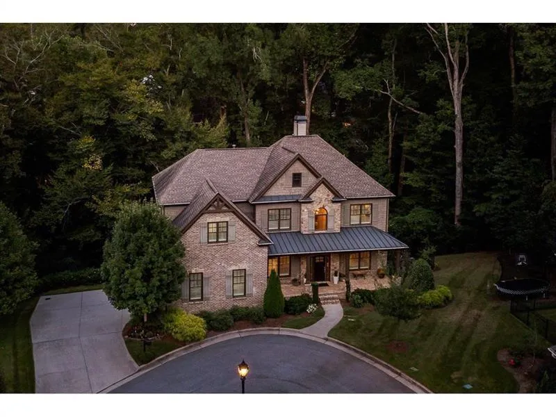 4615 Enclave At Peachtree Dunwoody, Atlanta, Georgia 30342, 6 Bedrooms Bedrooms, ,5 BathroomsBathrooms,Residential,Sold,4615 Enclave At Peachtree Dunwoody,6120758