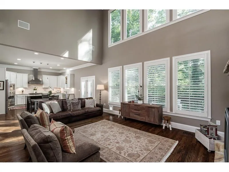 4615 Enclave At Peachtree Dunwoody, Atlanta, Georgia 30342, 6 Bedrooms Bedrooms, ,5 BathroomsBathrooms,Residential,Sold,4615 Enclave At Peachtree Dunwoody,6120758