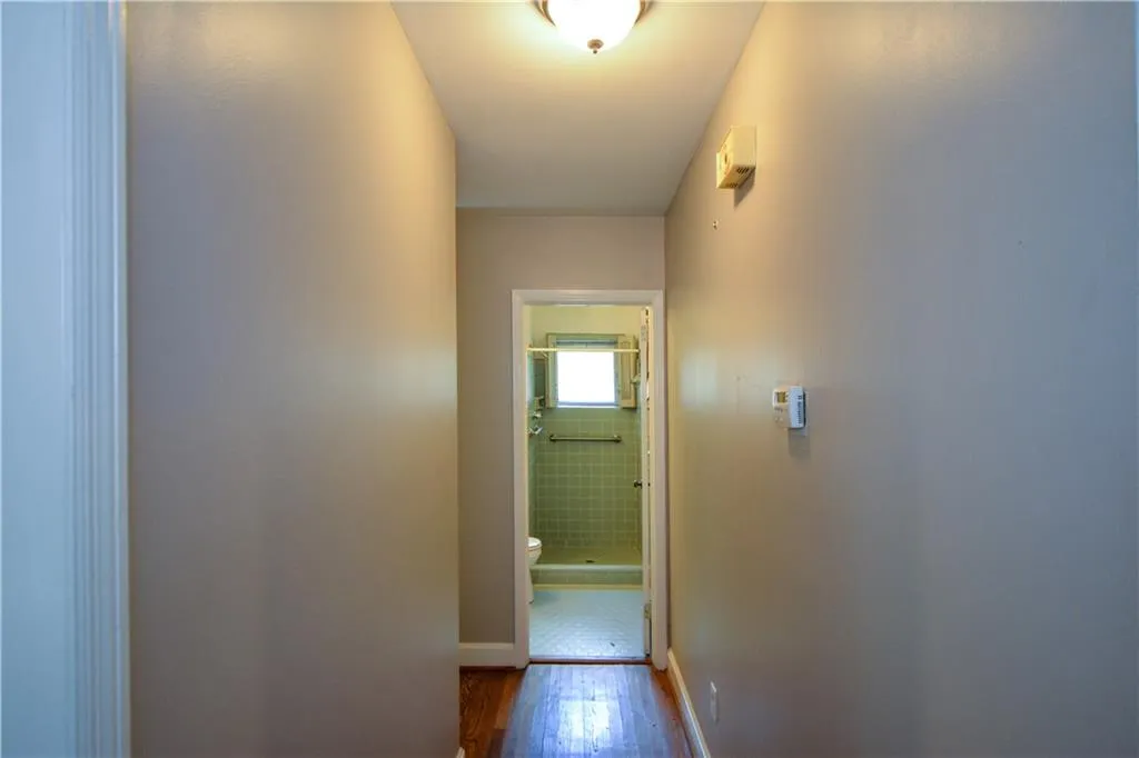 230 River Valley Road, Sandy Springs, Georgia 30328, 4 Bedrooms Bedrooms, ,3 BathroomsBathrooms,Residential,Sold,230 River Valley Road,7123135