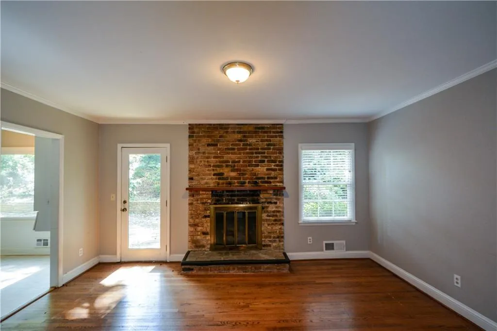 230 River Valley Road, Sandy Springs, Georgia 30328, 4 Bedrooms Bedrooms, ,3 BathroomsBathrooms,Residential,Sold,230 River Valley Road,7123135