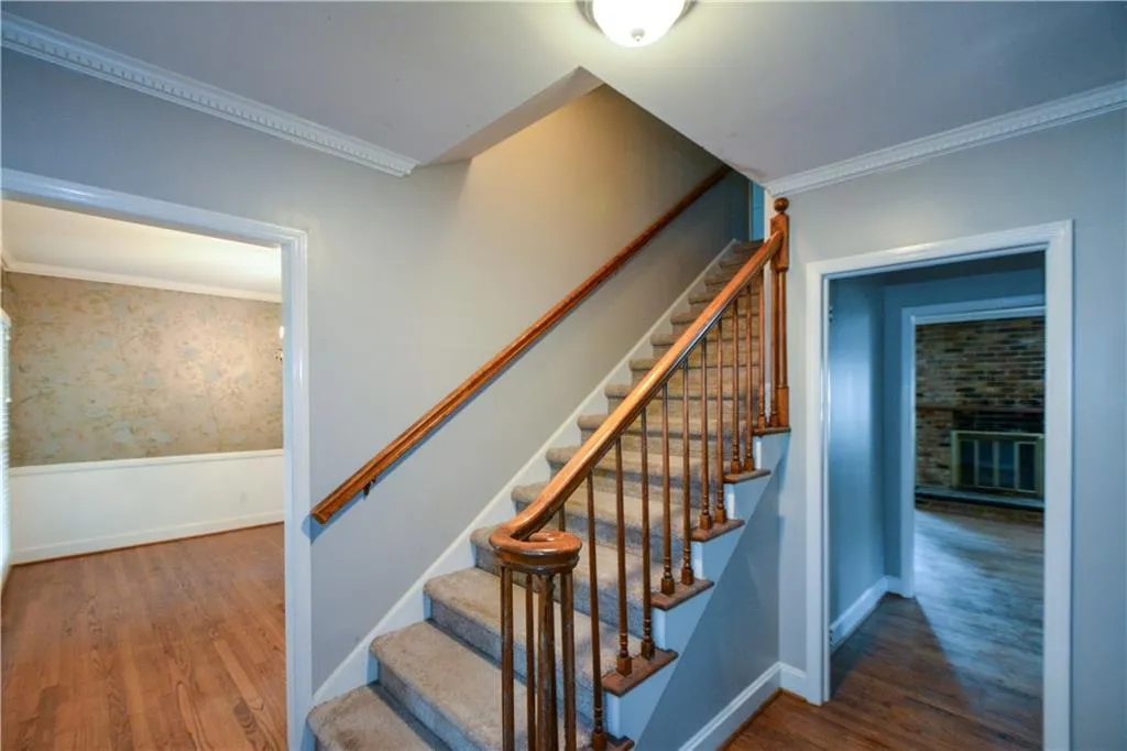 230 River Valley Road, Sandy Springs, Georgia 30328, 4 Bedrooms Bedrooms, ,3 BathroomsBathrooms,Residential,Sold,230 River Valley Road,7123135