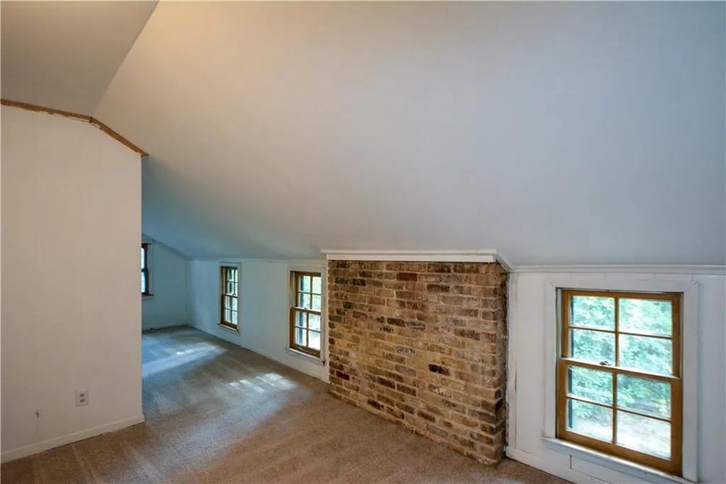 230 River Valley Road, Sandy Springs, Georgia 30328, 4 Bedrooms Bedrooms, ,3 BathroomsBathrooms,Residential,Sold,230 River Valley Road,7123135