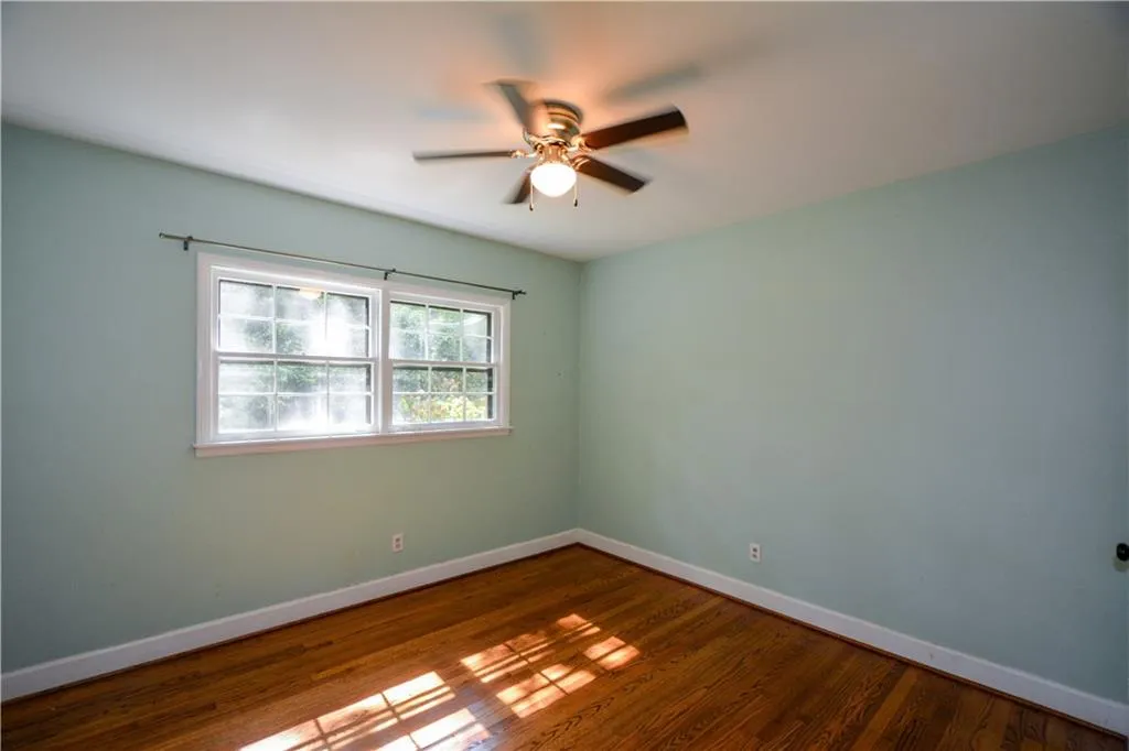 230 River Valley Road, Sandy Springs, Georgia 30328, 4 Bedrooms Bedrooms, ,3 BathroomsBathrooms,Residential,Sold,230 River Valley Road,7123135