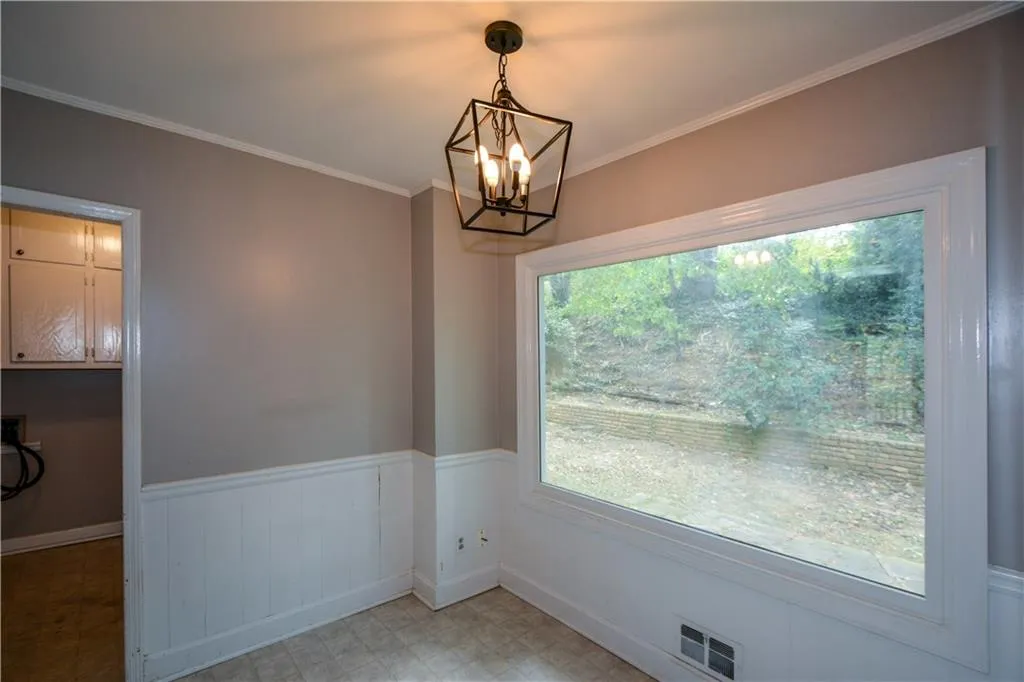 230 River Valley Road, Sandy Springs, Georgia 30328, 4 Bedrooms Bedrooms, ,3 BathroomsBathrooms,Residential,Sold,230 River Valley Road,7123135